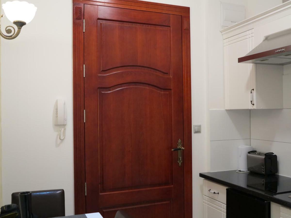 Small Luxury Kapitol Apartment Vienna Exterior photo