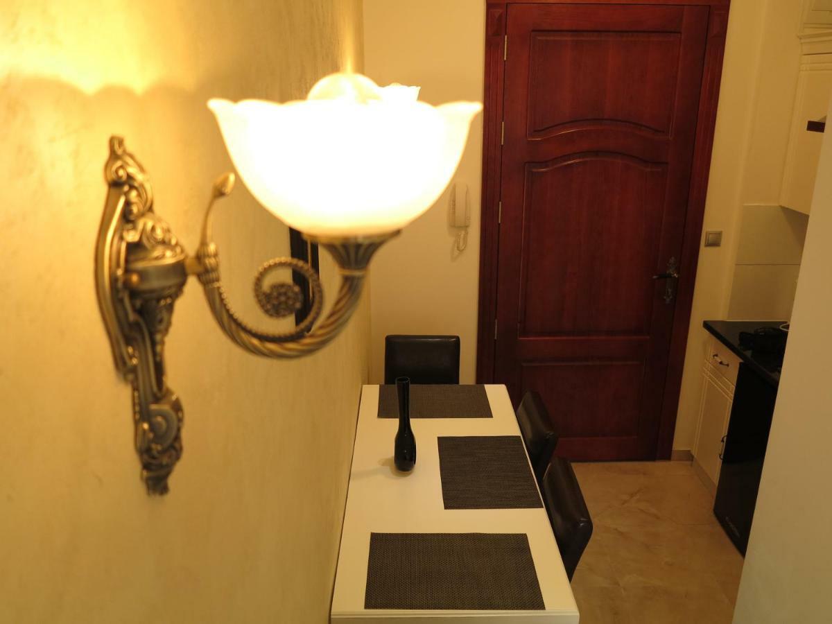 Small Luxury Kapitol Apartment Vienna Exterior photo