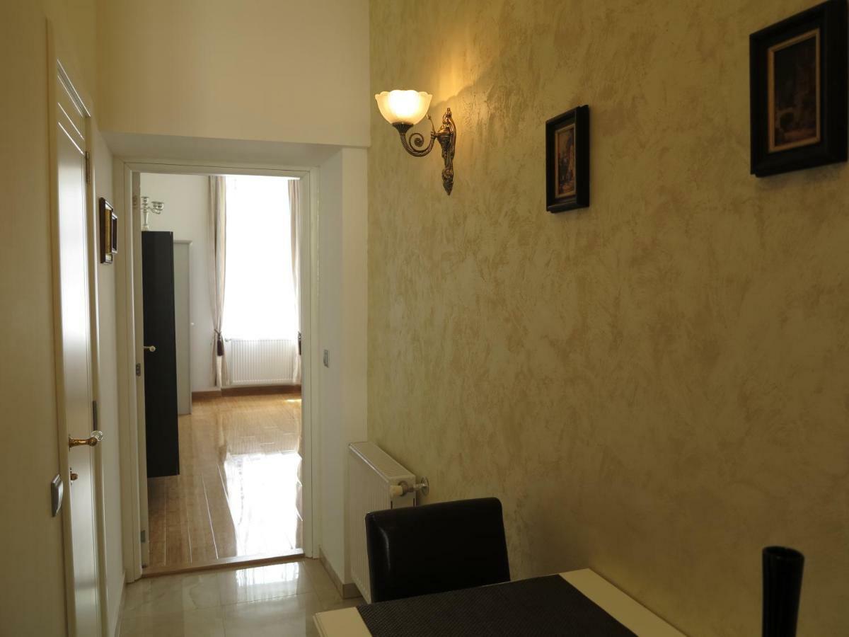 Small Luxury Kapitol Apartment Vienna Exterior photo