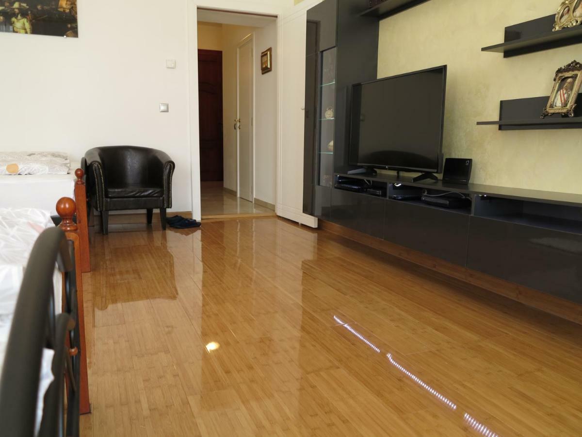 Small Luxury Kapitol Apartment Vienna Exterior photo