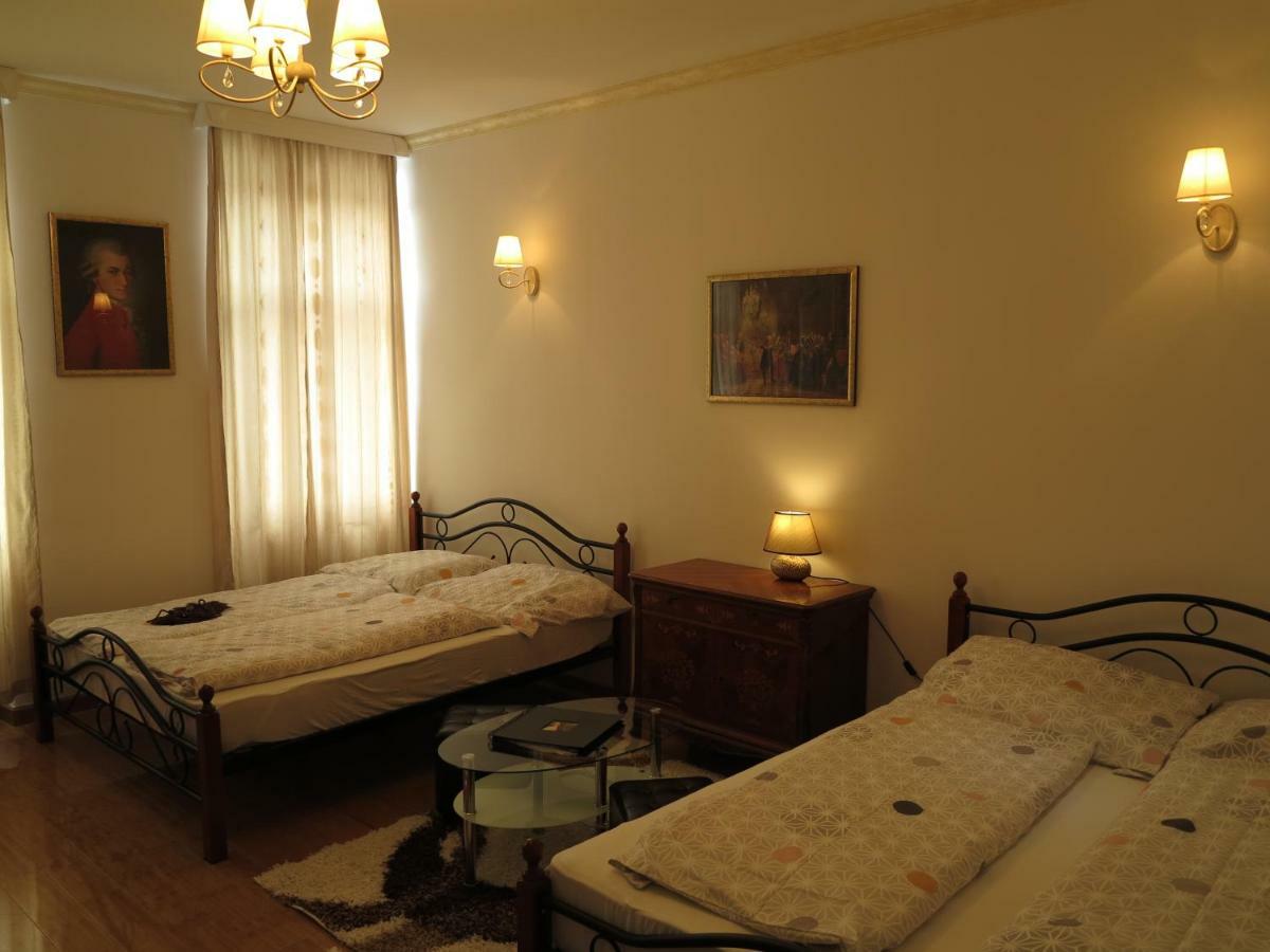 Small Luxury Kapitol Apartment Vienna Exterior photo